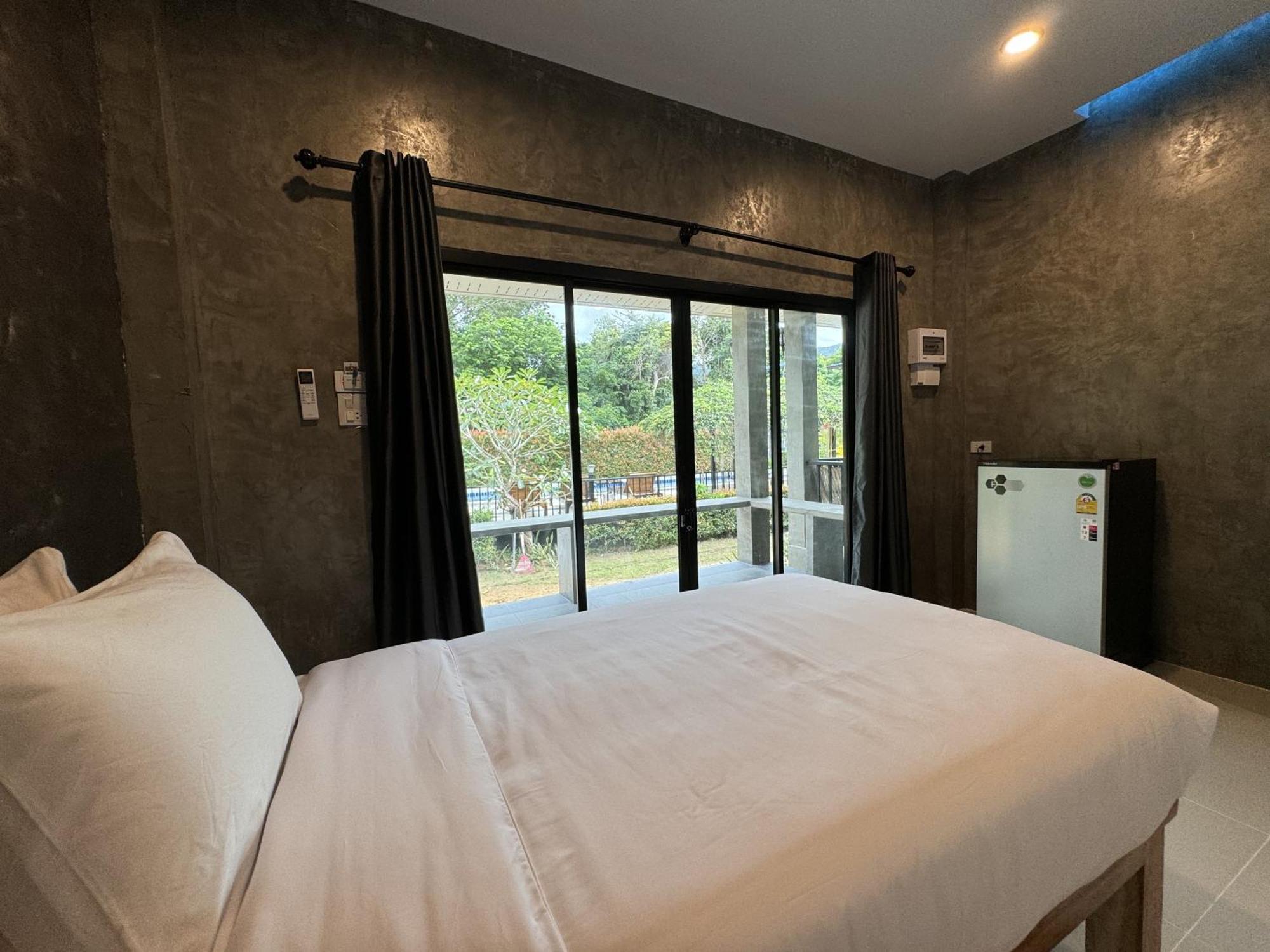 Baan Chainarong Koh Lanta Exterior photo